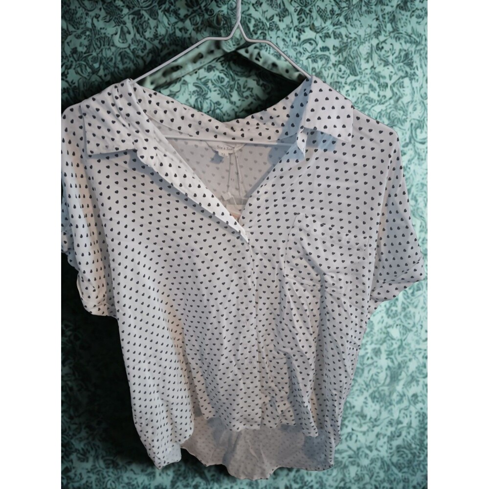 Polka Dot Heart Short Sleeve Blouse with Collar Sim & Sam XL Women's White Nwt